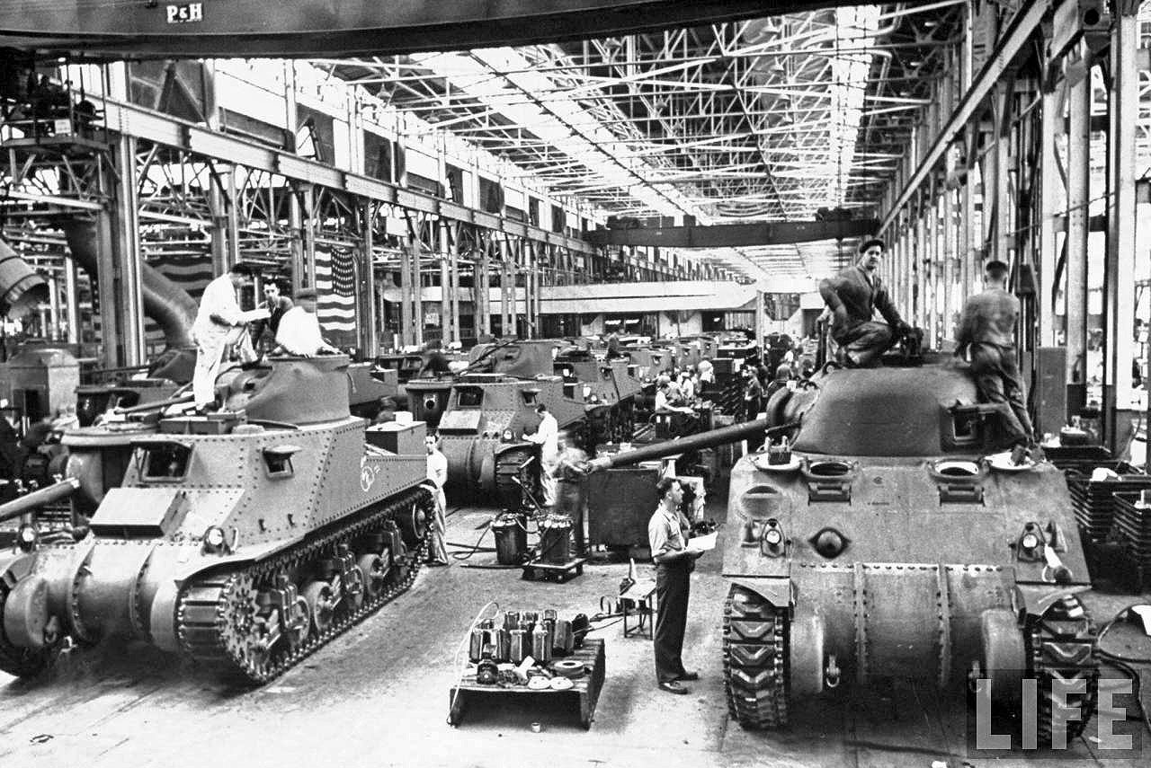 Detroit car makers produce for World War II (1942)